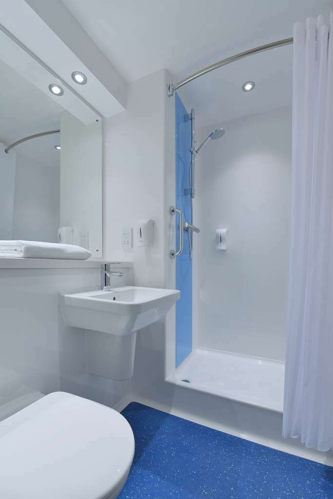 Travelodge Liverpool Docks Стая снимка