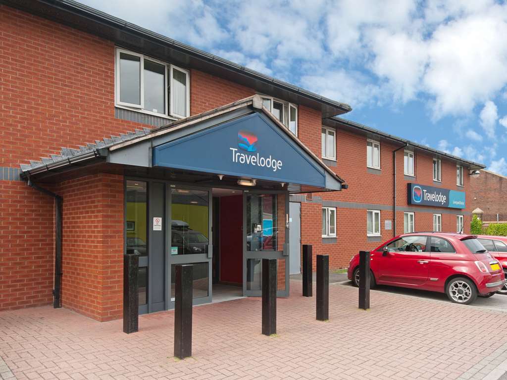 Travelodge Liverpool Docks Екстериор снимка